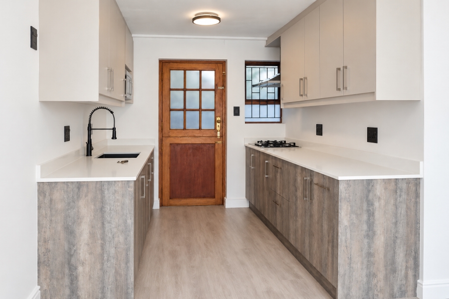 To Let 1 Bedroom Property for Rent in Vredehoek Western Cape
